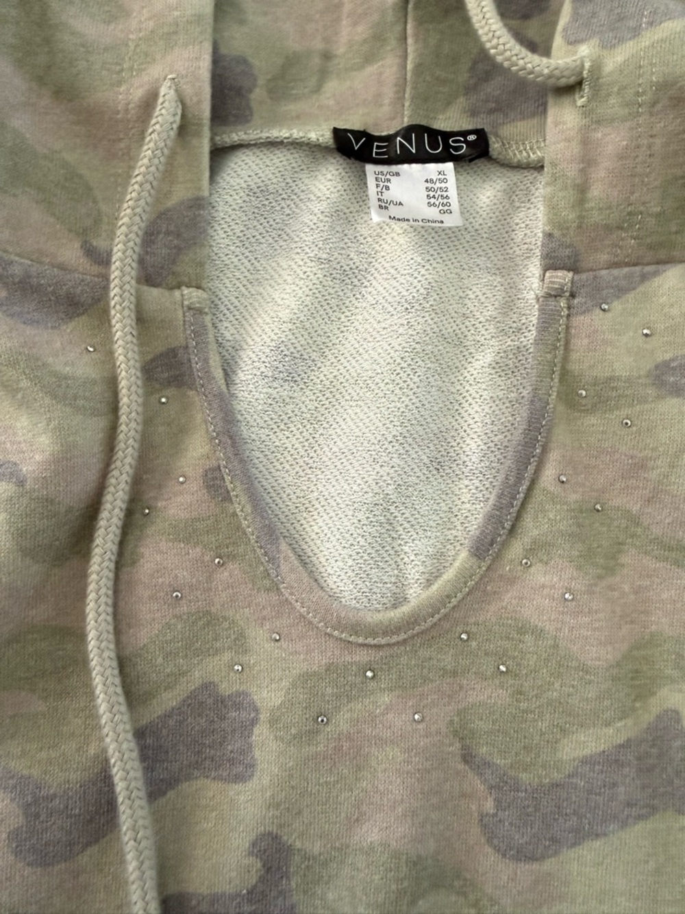 VENUS Green & Gray Camo Hooded Pullover - Picture 3 of 3
